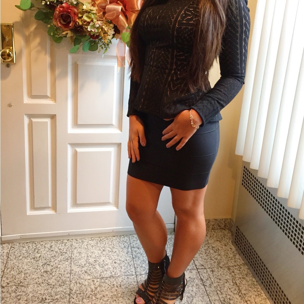 BCBG Short Pencil Skirt